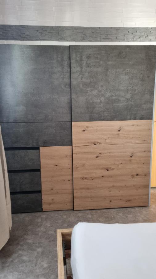 Modern Eingerichtete 3-Zi-Ferienwohnung Zu Vermieten Löffingen Exteriör bild